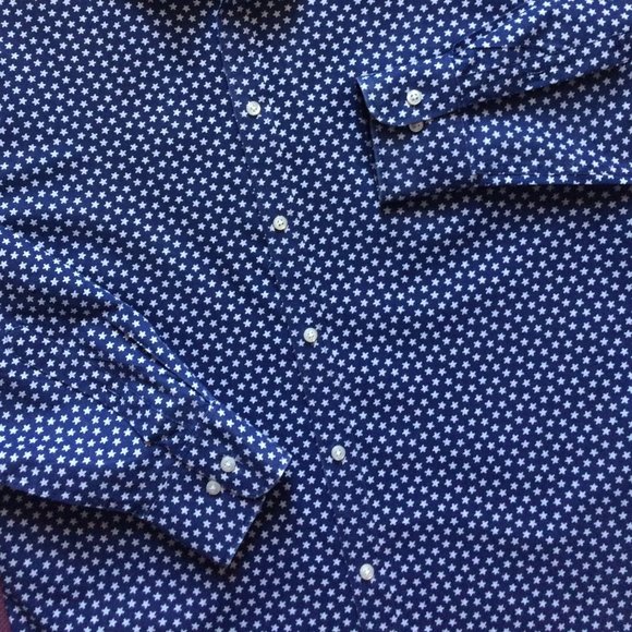 Like New IZOD Slim Fit Long Sleeve Button Down - Picture 4 of 4